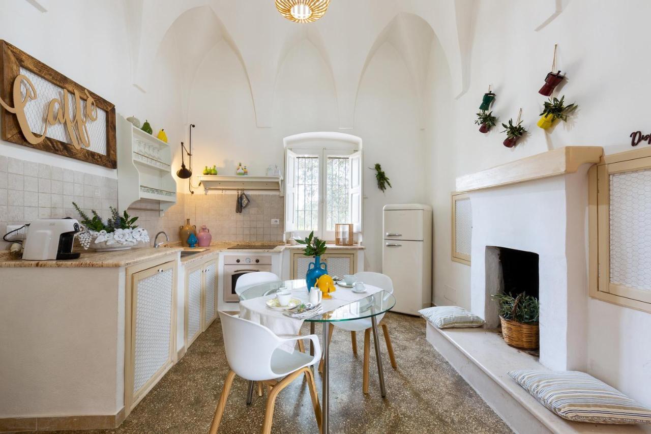 Villa Thea Charming House Carovigno Eksteriør billede